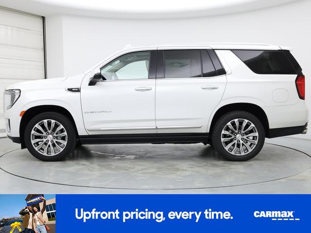 Photo of 2021 White GMC Yukon