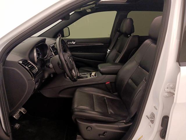 Photo of 2019 White Jeep Grand Cherokee