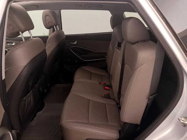 Photo of 2018 Silver Hyundai SANTA FE