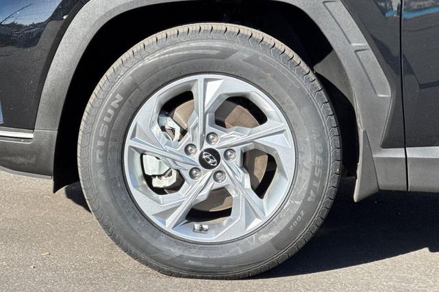 Photo of 2022 Phantom Black Hyundai TUCSON