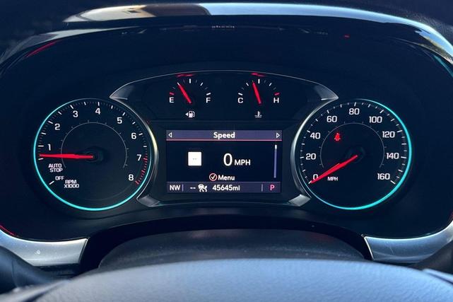 Photo of 2022 Mosaic Black Metallic Chevrolet Traverse