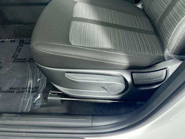 Photo of 2026 Glacier White Pearl Kia Sorento