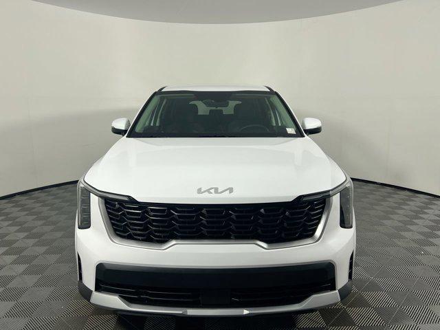 Photo of 2026 Glacier White Pearl Kia Sorento