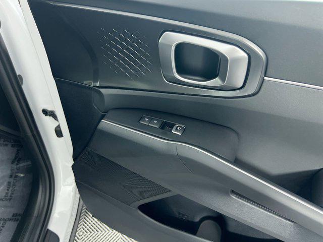 Photo of 2026 Glacier White Pearl Kia Sorento