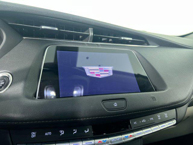 Photo of 2019 Radiant Silver Metallic Cadillac XT4
