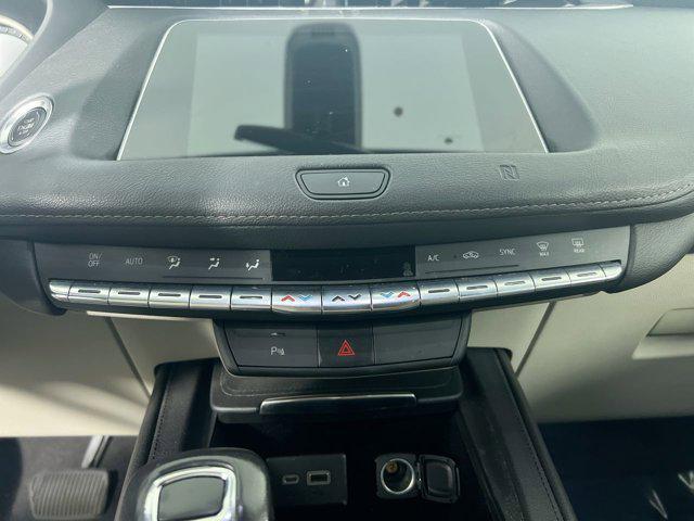 Photo of 2019 Radiant Silver Metallic Cadillac XT4