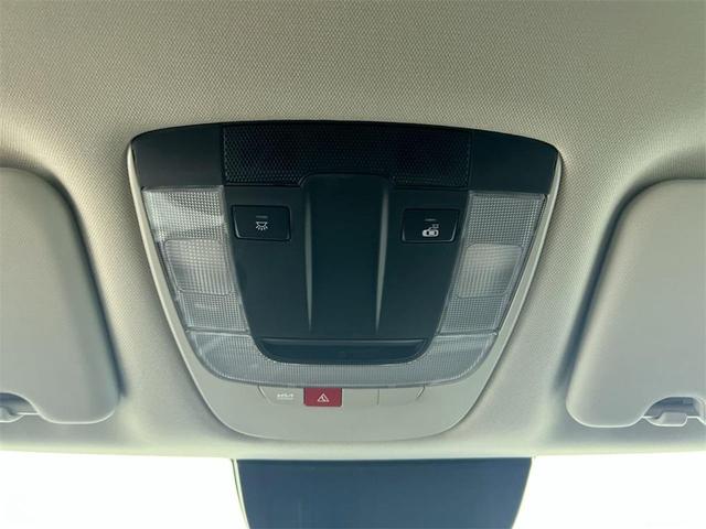 Photo of 2026 Wolf Gray Kia Sportage Hybrid