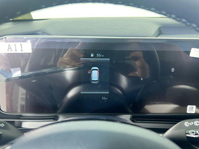 Photo of 2026 Snow White Pearl Kia Carnival Hybrid