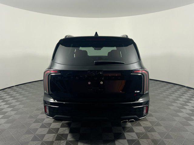 Photo of 2025 Ebony Black Kia Telluride