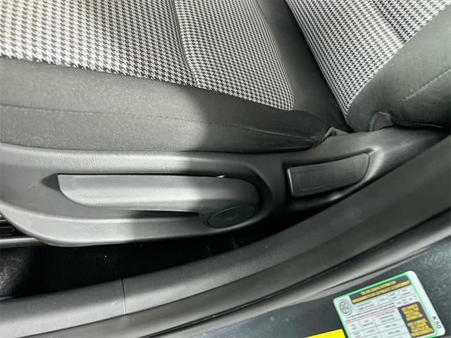 Photo of 2020 Thunder Gray Hyundai KONA