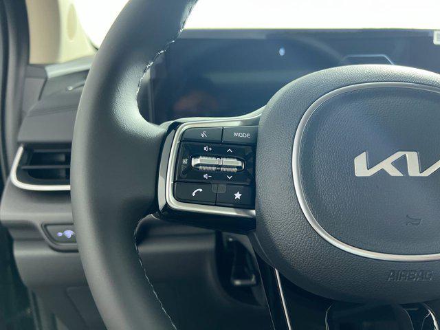 Photo of 2026 Aurora Black Pearl Kia Carnival