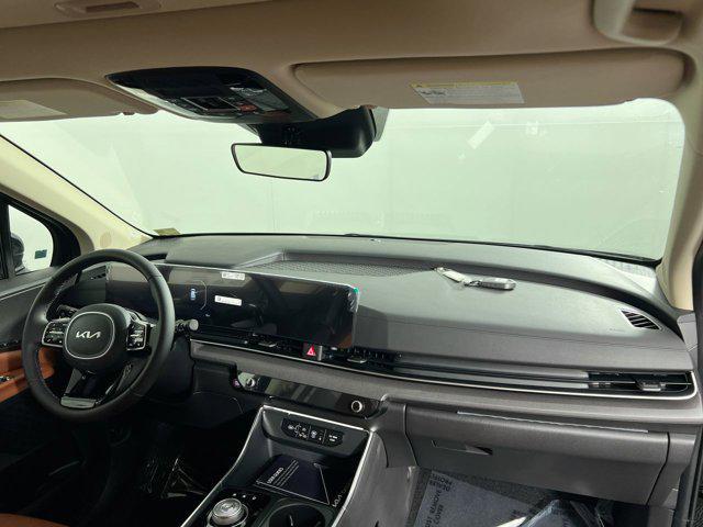 Photo of 2026 Aurora Black Pearl Kia Carnival