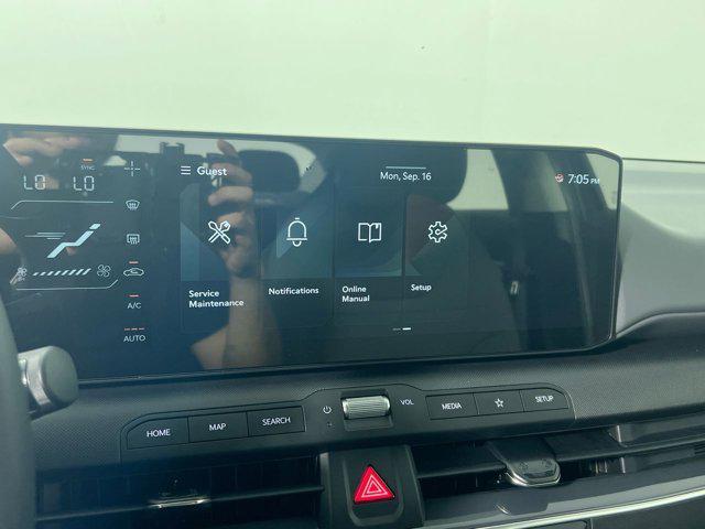 Photo of 2025 Aurora Black Pearl Kia K4