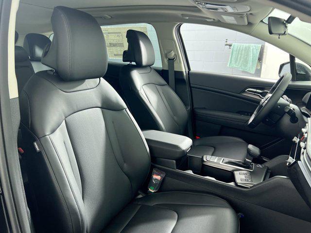 Photo of 2026 Ebony Black Kia Sportage