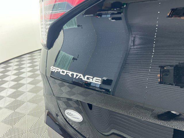 Photo of 2026 Ebony Black Kia Sportage