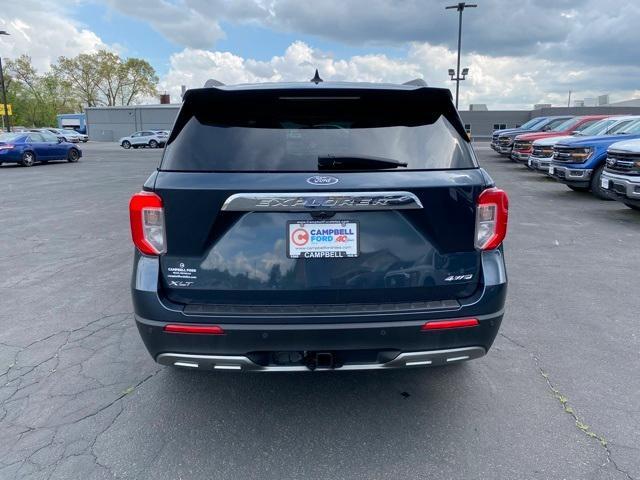 Photo of 2022 Stone Blue Metallic Ford Explorer