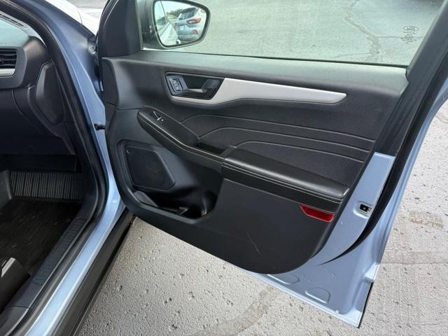 Photo of 2022 Ice Blue Ford Escape