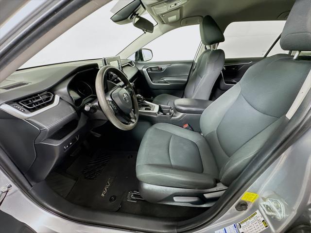 Photo of 2021 Silver Toyota RAV4