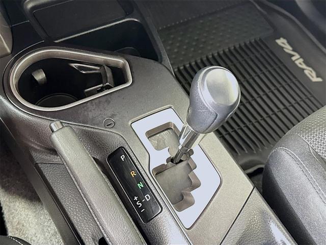 Photo of 2018 Magnetic Gray Metallic Toyota RAV4