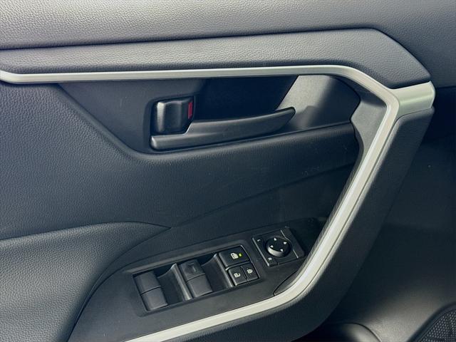 Photo of 2025 Black Toyota RAV4