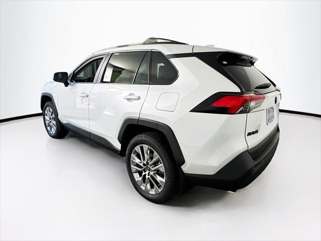 Photo of 2025 White Toyota RAV4