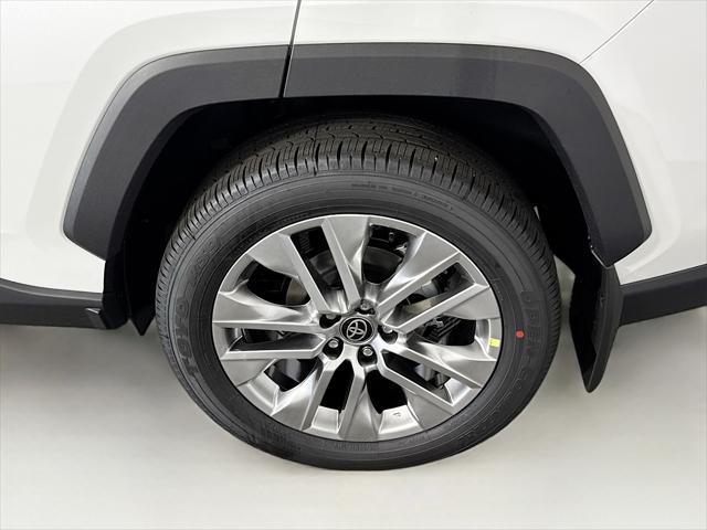 Photo of 2025 White Toyota RAV4