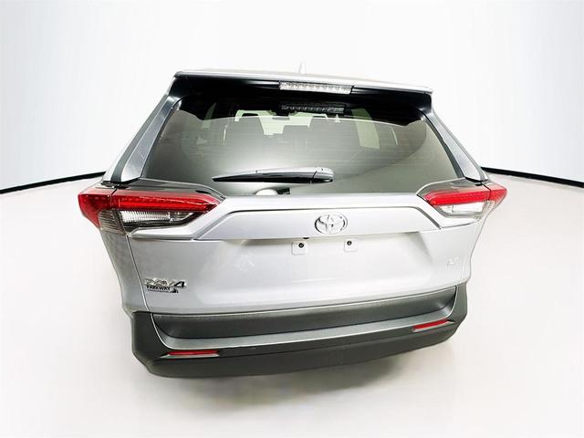 Photo of 2021 Silver Sky Metallic Toyota RAV4