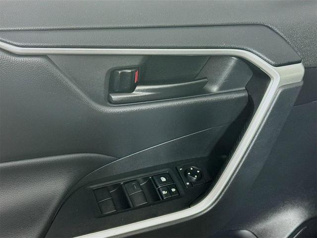 Photo of 2021 Silver Sky Metallic Toyota RAV4