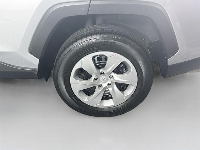 Photo of 2021 Silver Sky Metallic Toyota RAV4