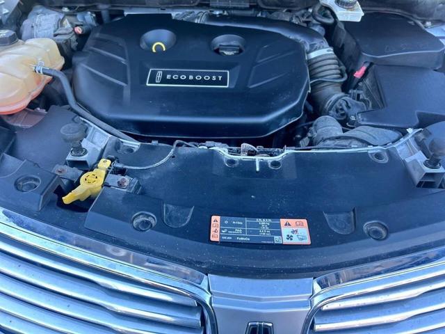 Photo of 2015 Ingot Silver Metallic Lincoln MKC