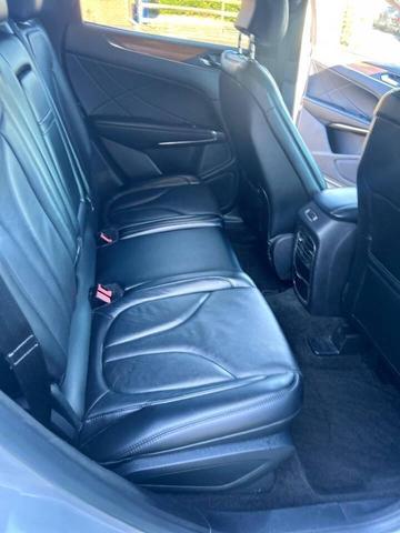 Photo of 2015 Ingot Silver Metallic Lincoln MKC