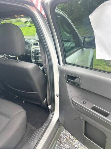 Photo of 2010 Ingot Silver Metallic Ford Escape