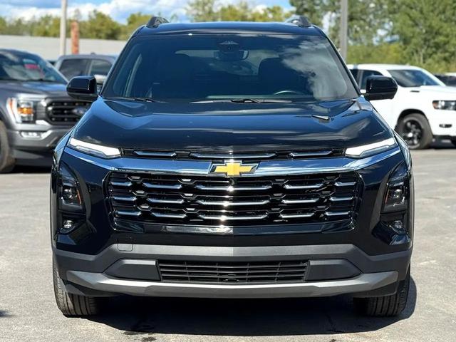 Photo of 2025 Black Chevrolet Equinox