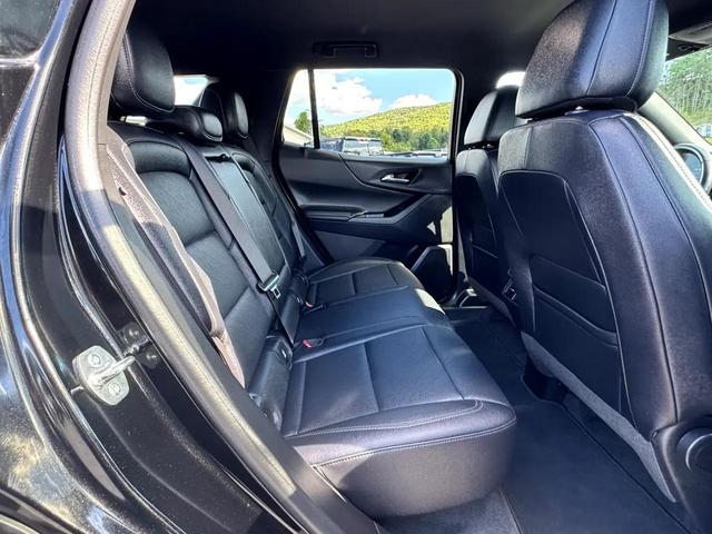 Photo of 2025 Black Chevrolet Equinox