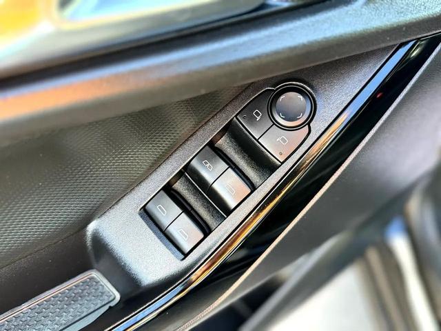 Photo of 2025 Black Chevrolet Equinox