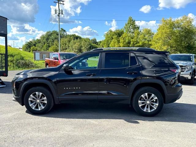 Photo of 2025 Black Chevrolet Equinox