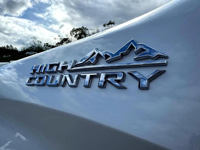 Photo of 2020 White Chevrolet Silverado 1500