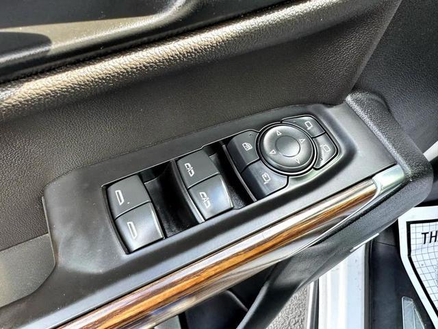 Photo of 2020 White Chevrolet Silverado 1500
