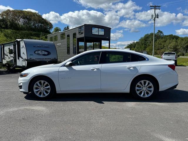 Photo of 2023 White Chevrolet Malibu