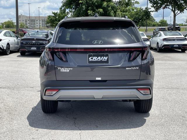 Photo of 2025 Titan Gray Hyundai TUCSON Hybrid