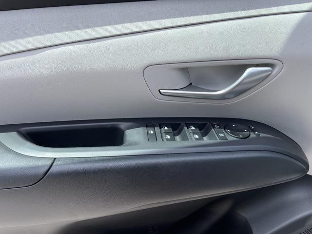 Photo of 2025 Titan Gray Hyundai TUCSON Hybrid