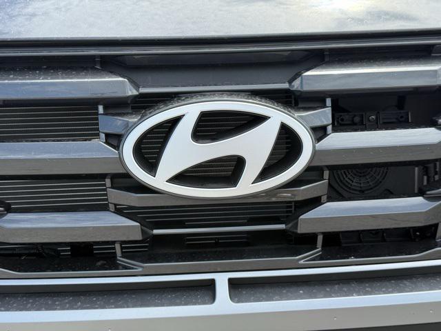 Photo of 2025 Titan Gray Hyundai TUCSON Hybrid