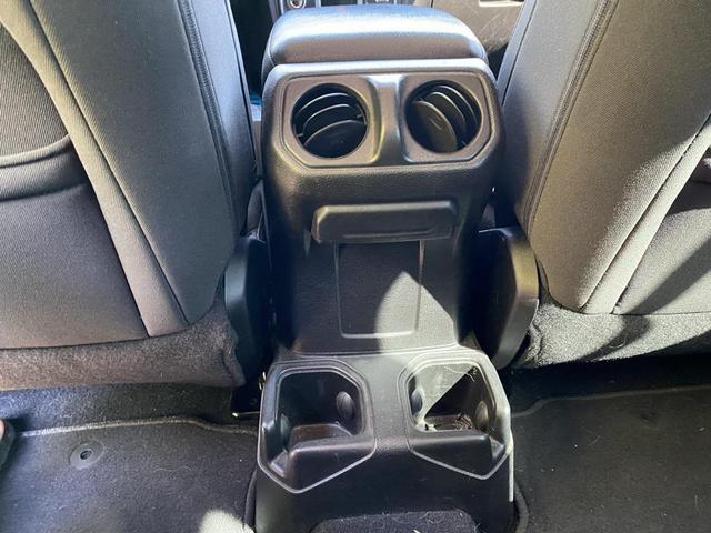 Photo of 2018 Ocean Blue Metallic Clearcoat Jeep Wrangler Unlimited