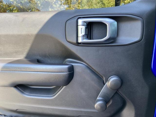 Photo of 2018 Ocean Blue Metallic Clearcoat Jeep Wrangler Unlimited
