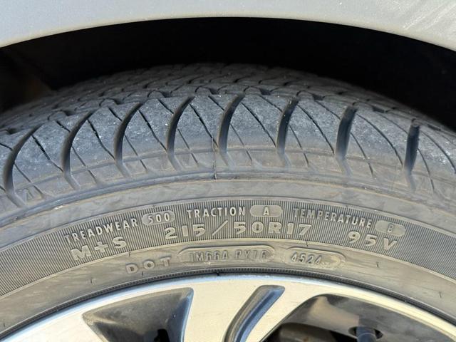 Photo of 2019 Nightfall Gray Metallic Chevrolet Bolt EV