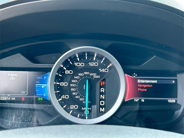 Photo of 2015 Ingot Silver Ford Explorer