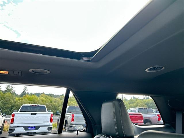 Photo of 2015 Ingot Silver Ford Explorer