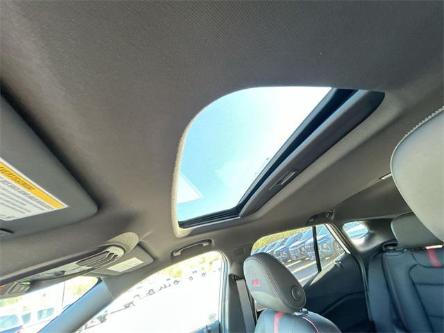 Photo of 2025 Summit White Chevrolet Trax