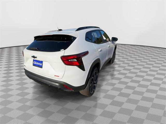 Photo of 2025 Summit White Chevrolet Trax