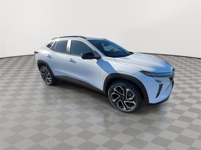 Photo of 2025 Summit White Chevrolet Trax